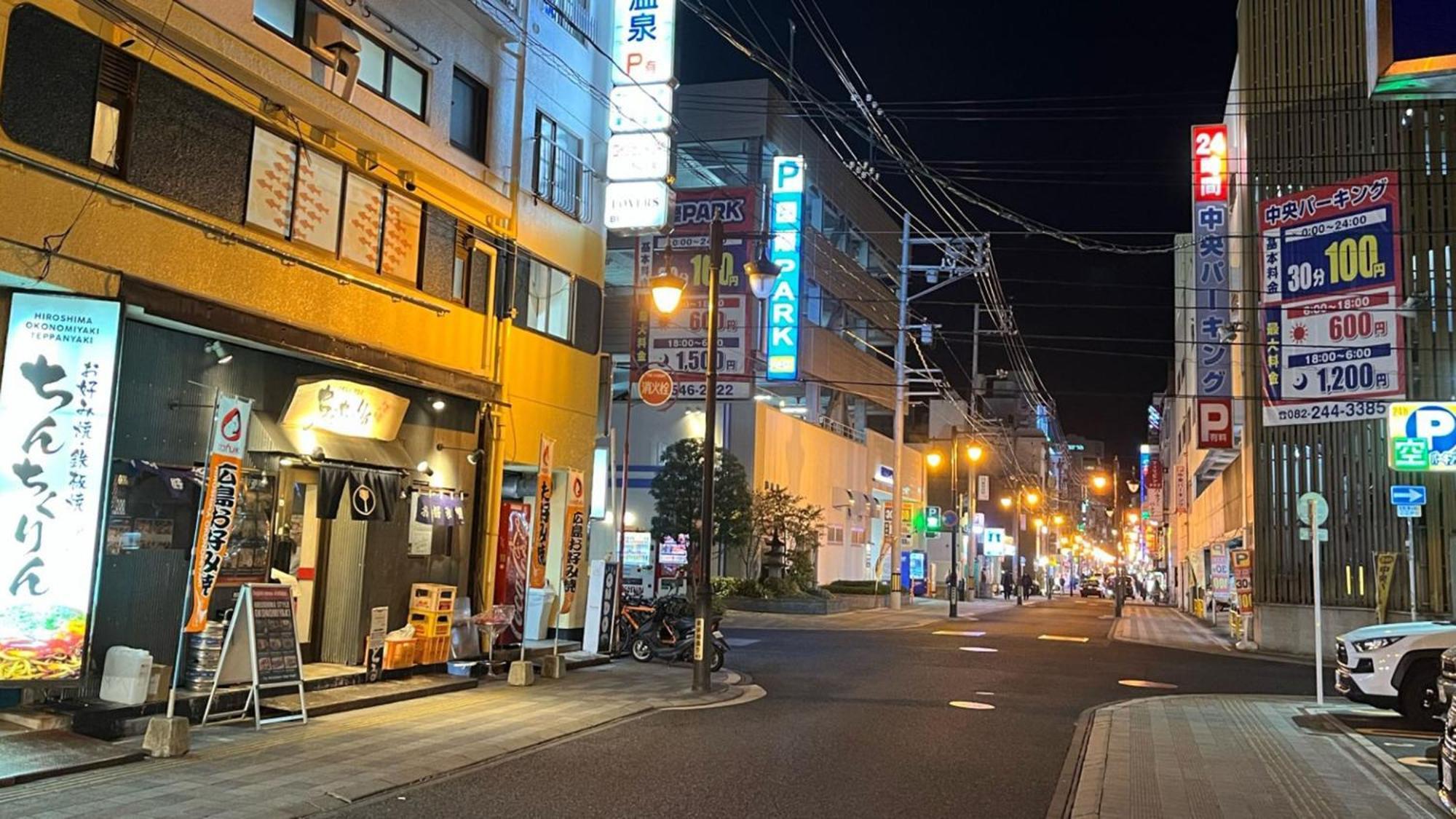 Toyoko Inn Hiroshima Heiwa-Odori Kültér fotó