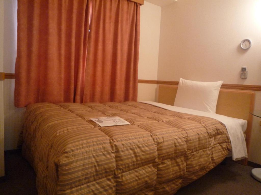 Toyoko Inn Hiroshima Heiwa-Odori Szoba fotó