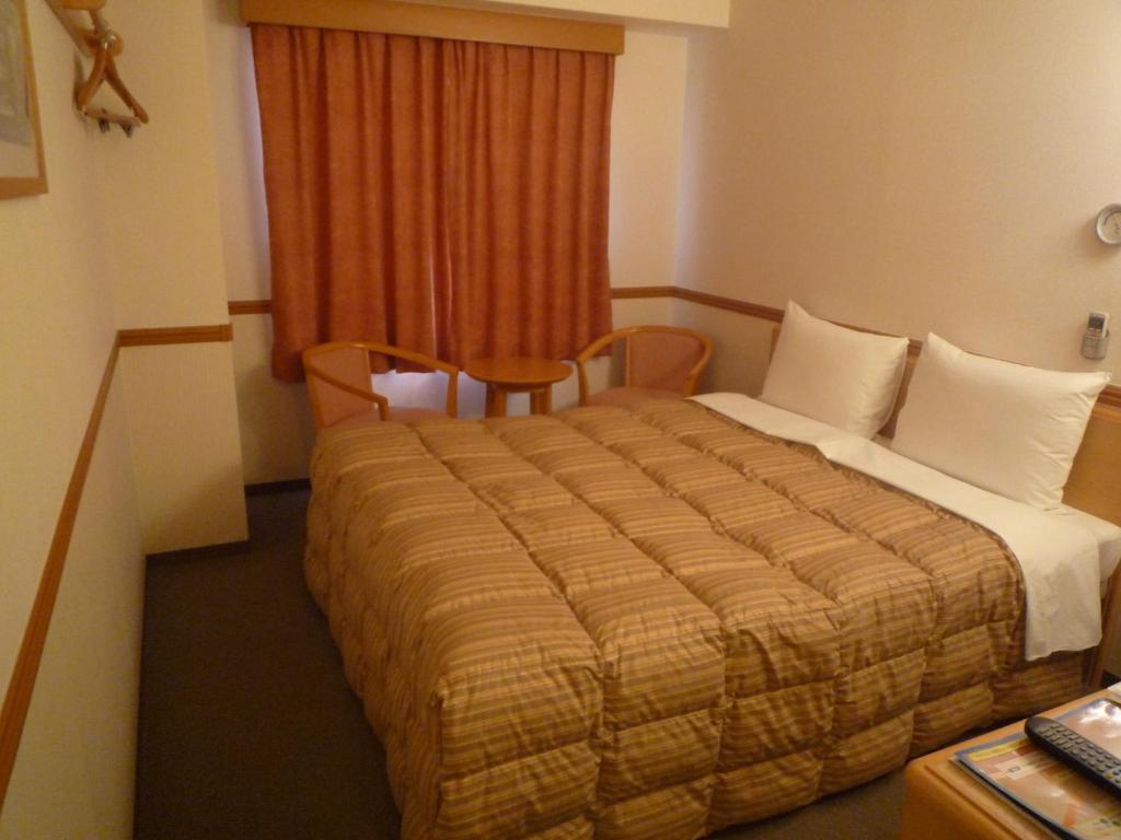 Toyoko Inn Hiroshima Heiwa-Odori Szoba fotó