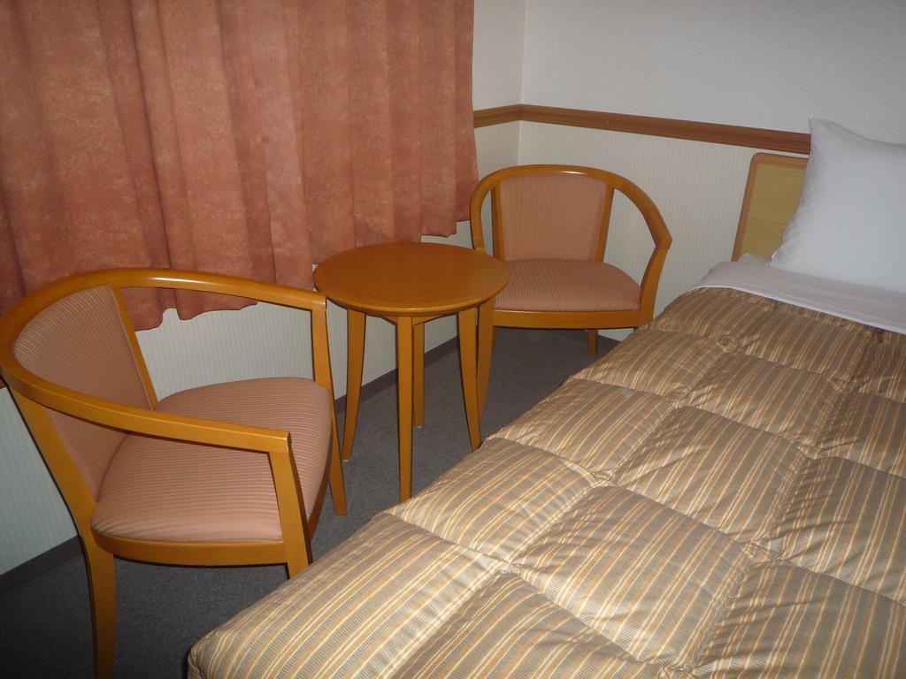 Toyoko Inn Hiroshima Heiwa-Odori Kültér fotó